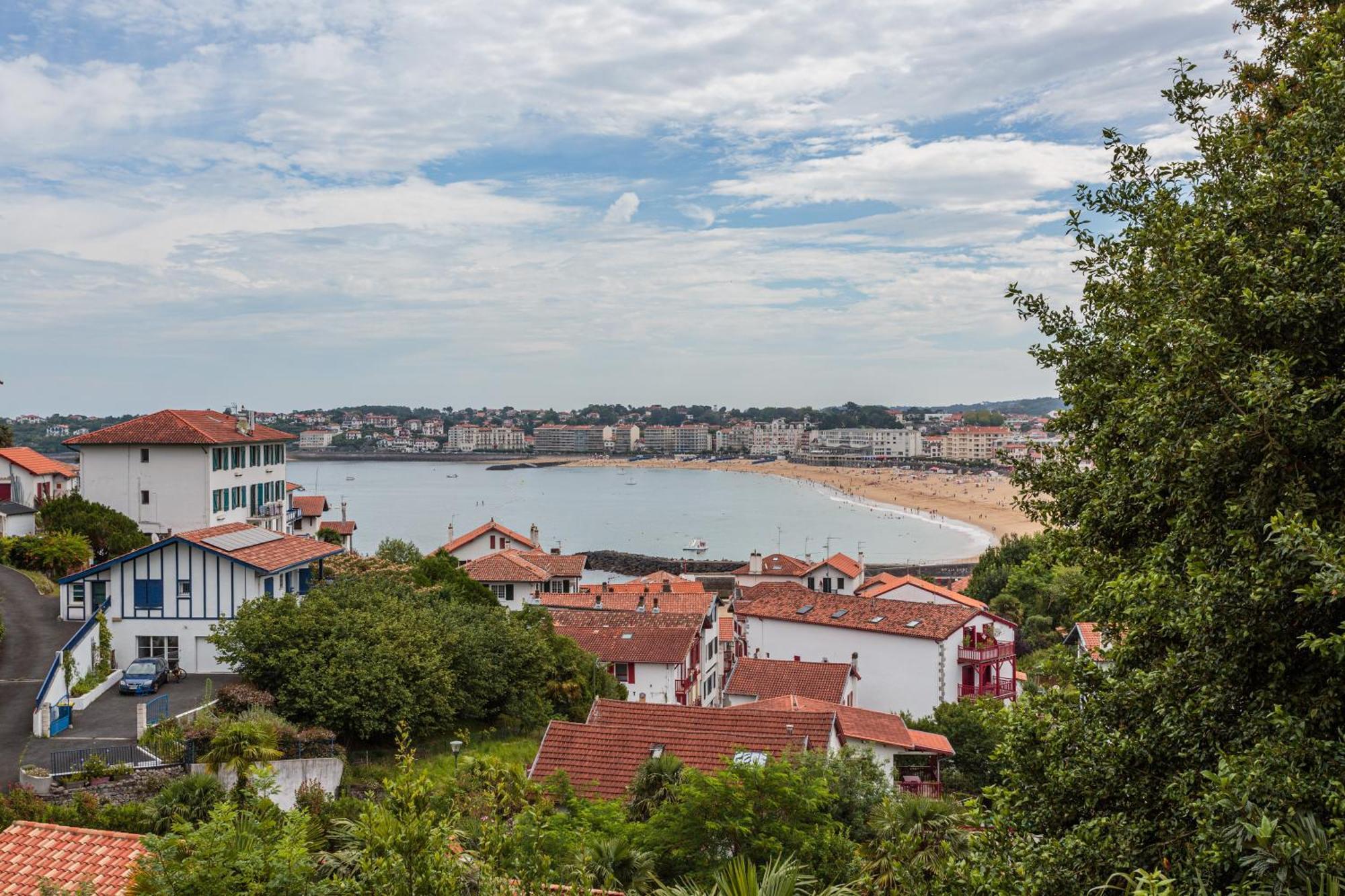 Villa Familiale Renovee Avec Une Vue Incomparable Sur La Baie Ciboure Luaran gambar