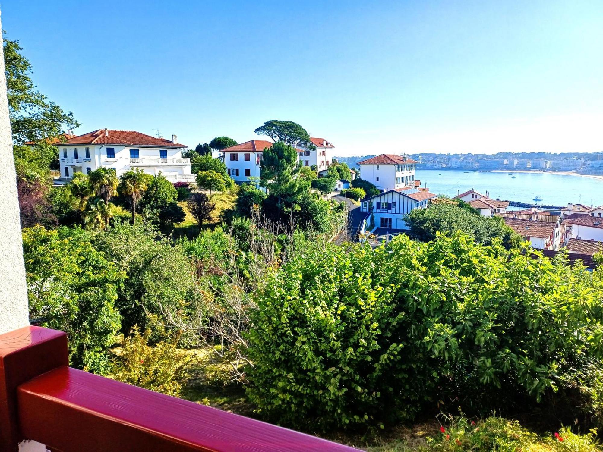 Villa Familiale Renovee Avec Une Vue Incomparable Sur La Baie Ciboure Luaran gambar